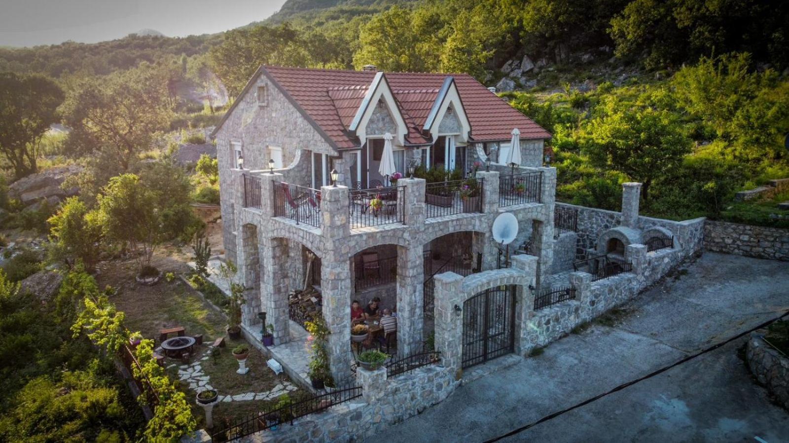 Villagio Virpazar Exterior photo